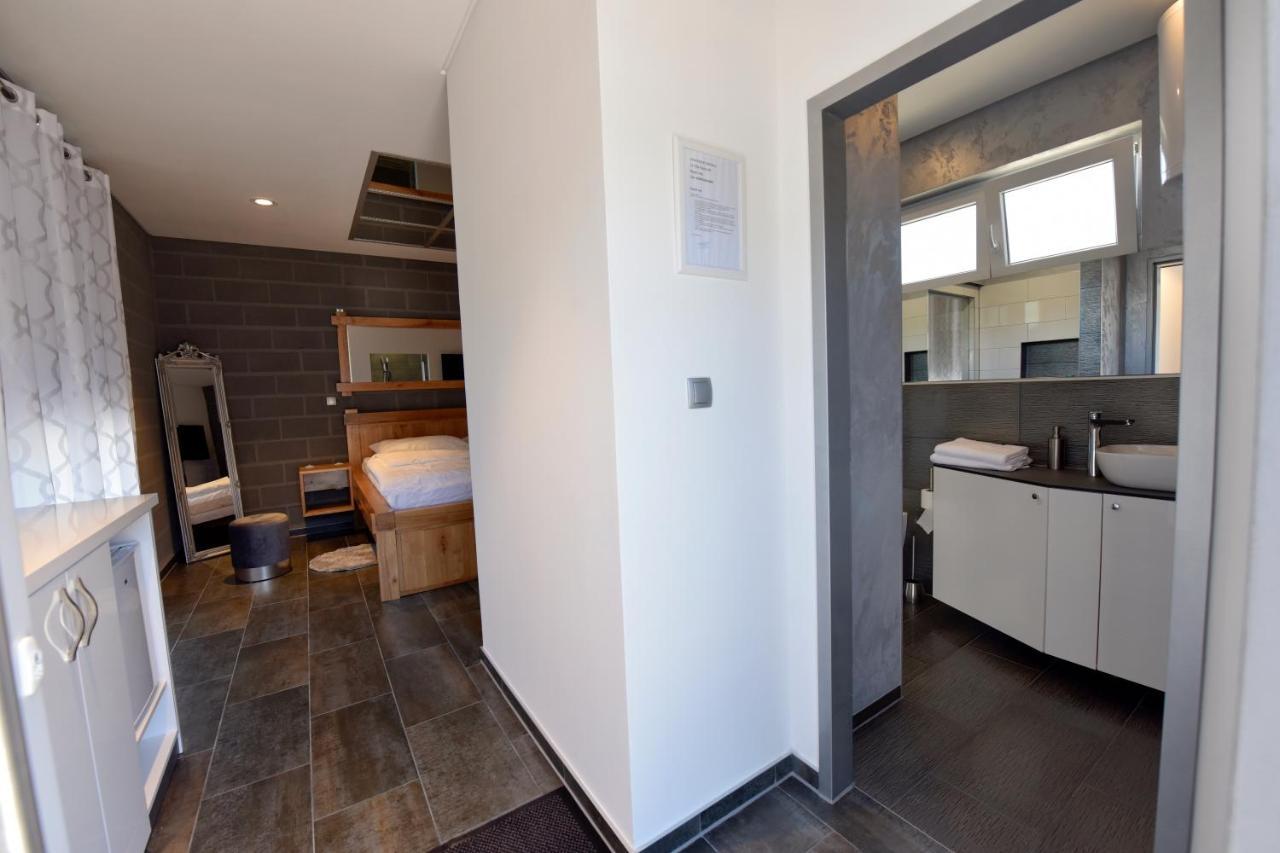 Apartmani I Bungalovi Trojka Баня Лука Екстериор снимка