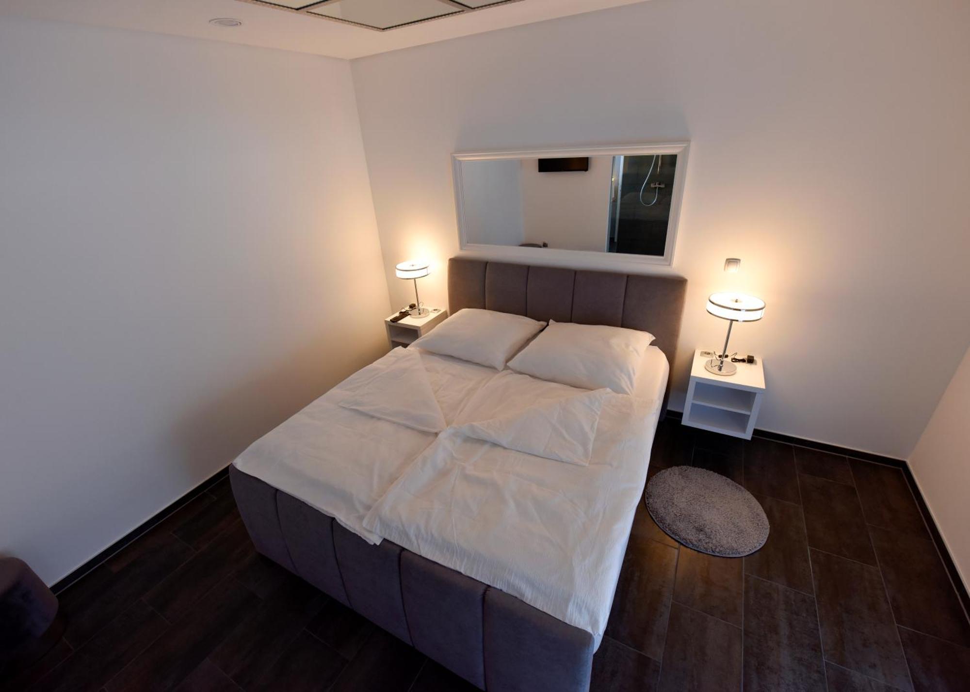 Apartmani I Bungalovi Trojka Баня Лука Стая снимка
