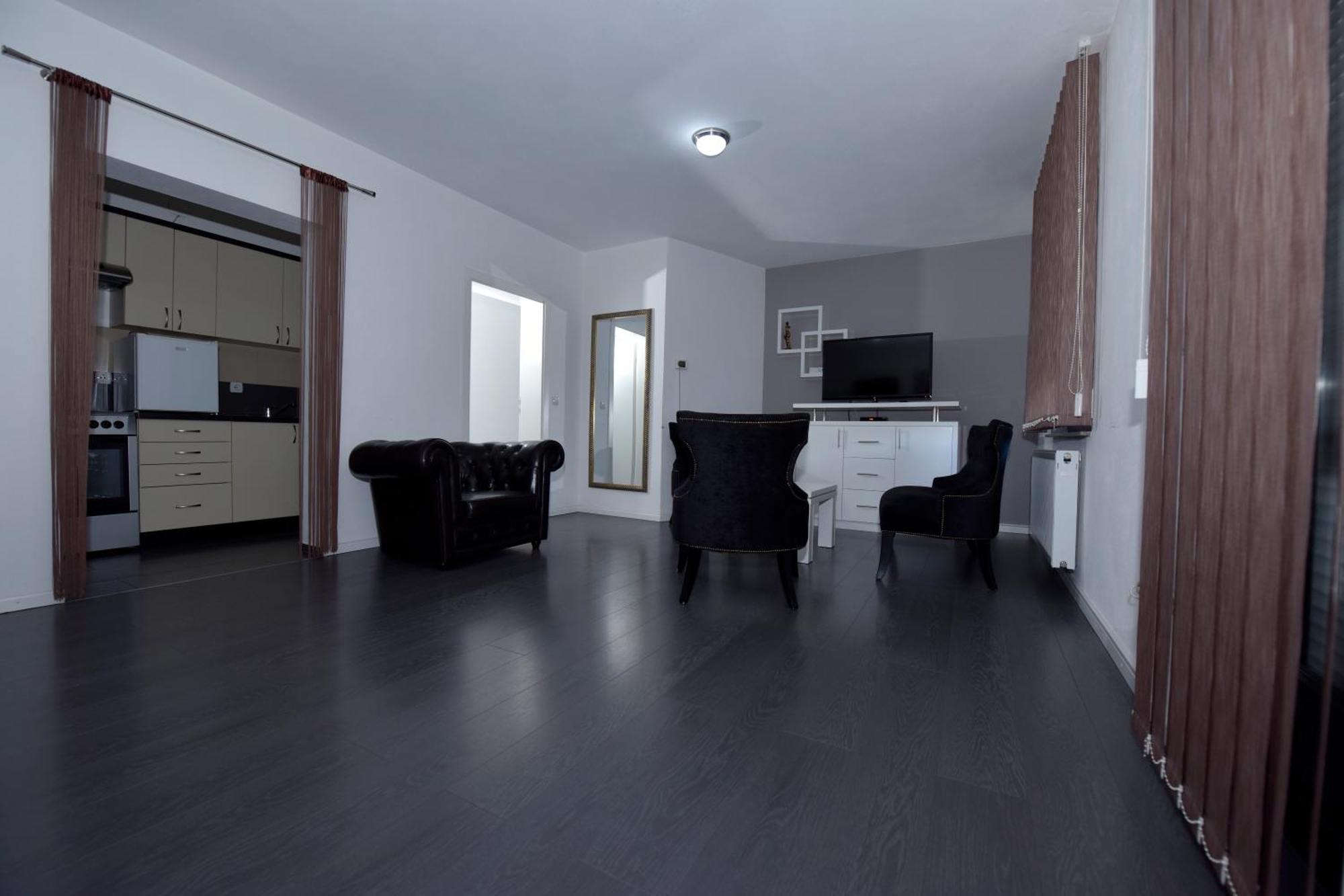 Apartmani I Bungalovi Trojka Баня Лука Стая снимка